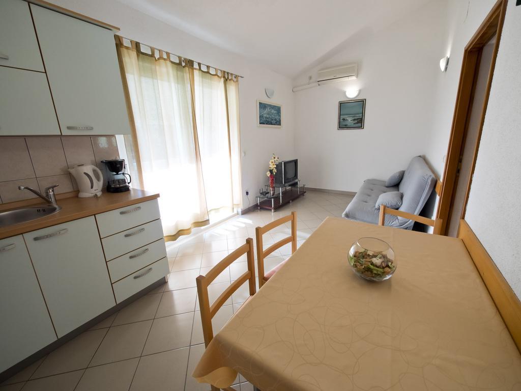 Apartments Ante-Gojko เกรบัชติซา ห้อง รูปภาพ